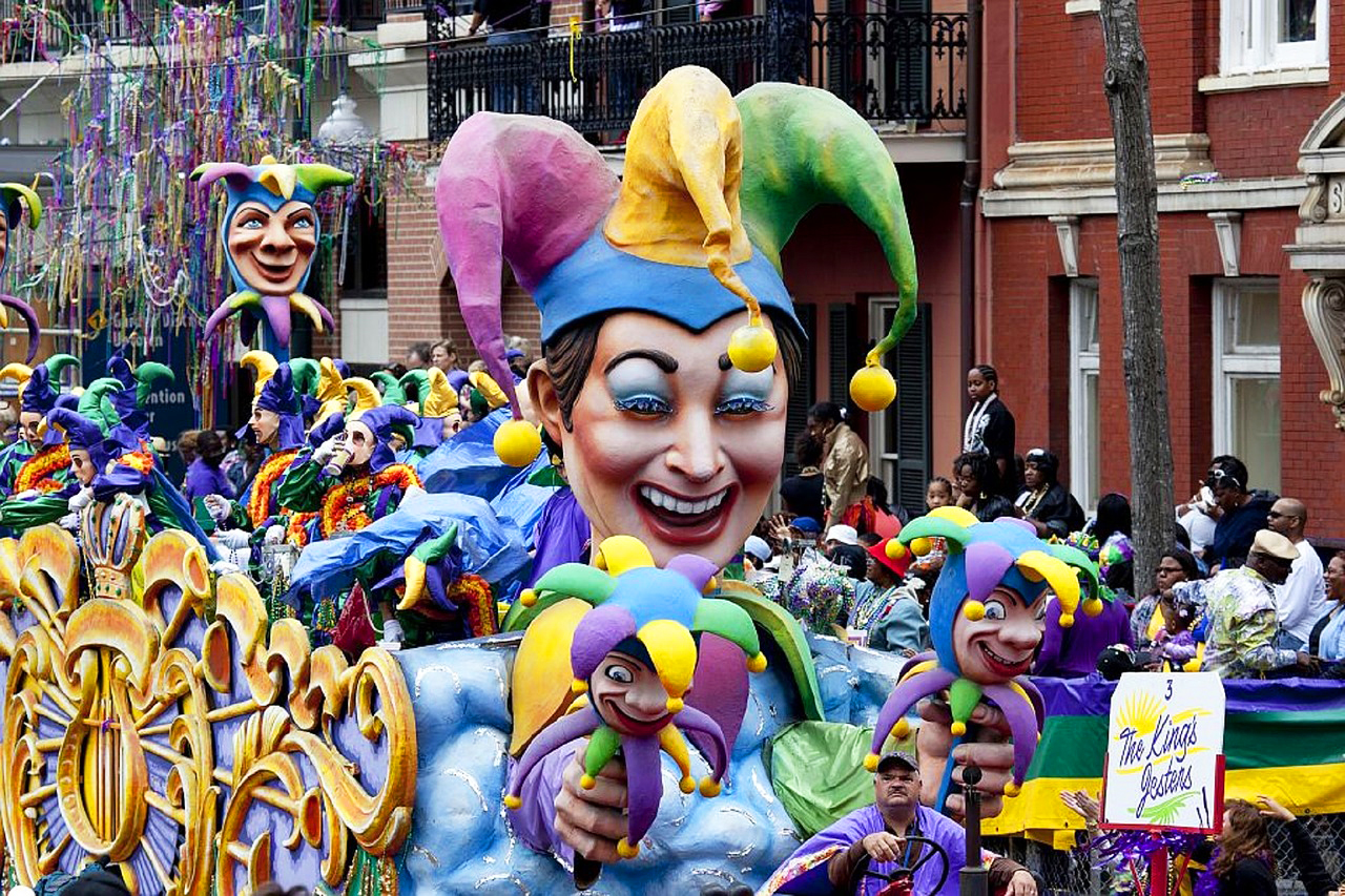 mardi gras procession